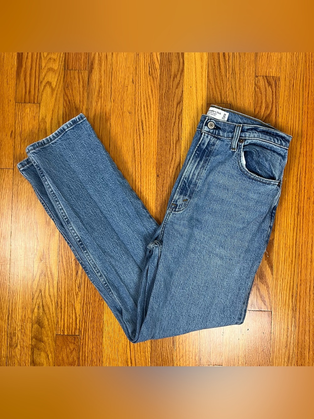 Abercrombie & Fitch Curve Love The 90's Straight Ultra High Rise Jeans